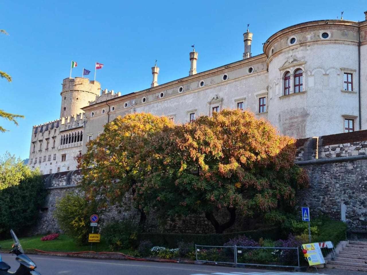 Апартаменты La Casa Di Vale Suffragio Тренто Экстерьер фото